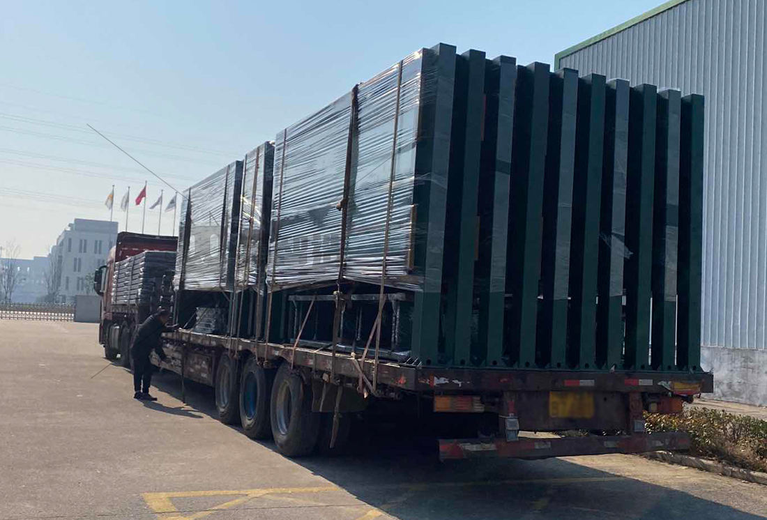 華展公交候車(chē)亭，公交站臺(tái)生產(chǎn)廠家